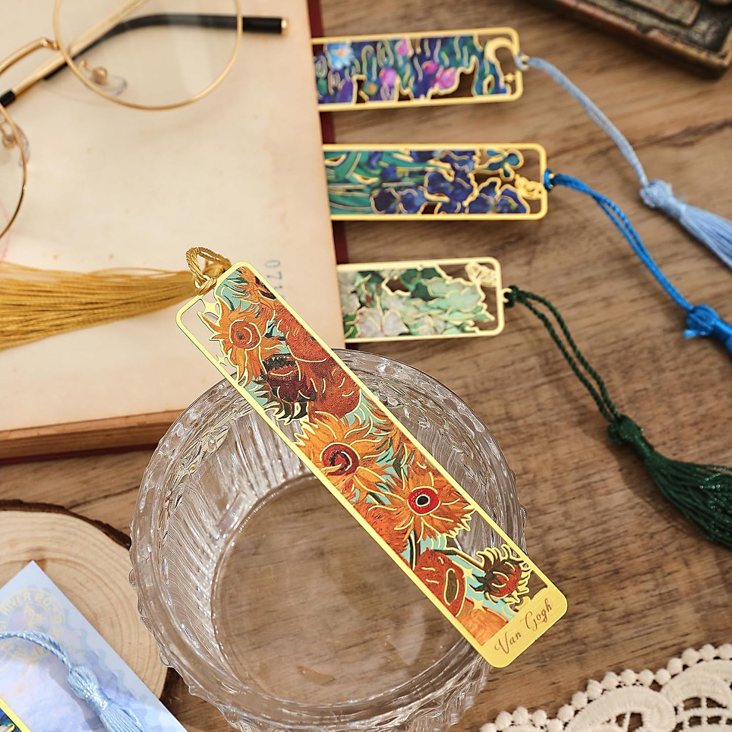 4 Pcs Metal Bookmarks with Tassel, Oil Painting Theme Book Markers for Bible Book Accessories, Golden Hollow Book Marks for Book Lovers, Reading Men Women, Writers, Readers