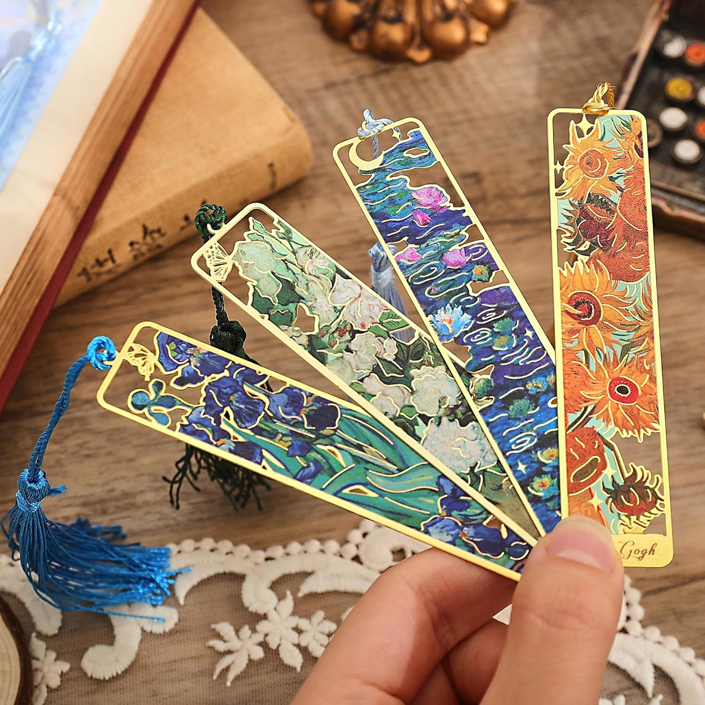 4 Pcs Metal Bookmarks with Tassel, Oil Painting Theme Book Markers for Bible Book Accessories, Golden Hollow Book Marks for Book Lovers, Reading Men Women, Writers, Readers
